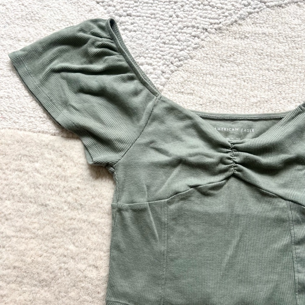 American Eagle Sage green cropped Tee size XS - Picture 3 of 5